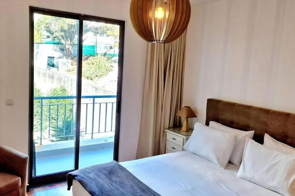 Ocean Pearl Apartment W Фуншал 0*,  Португалия